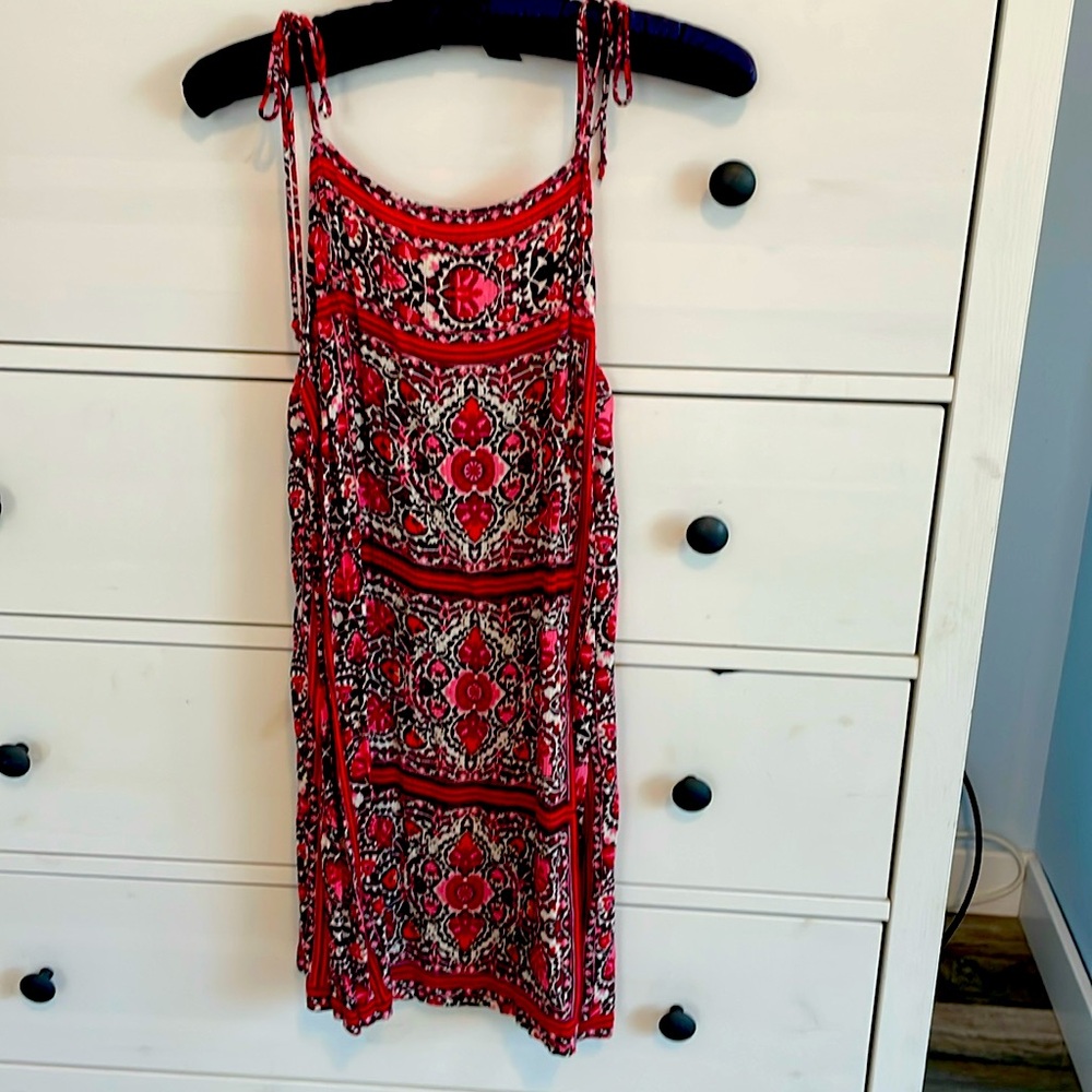 Adorable Billabong dress, red, size small